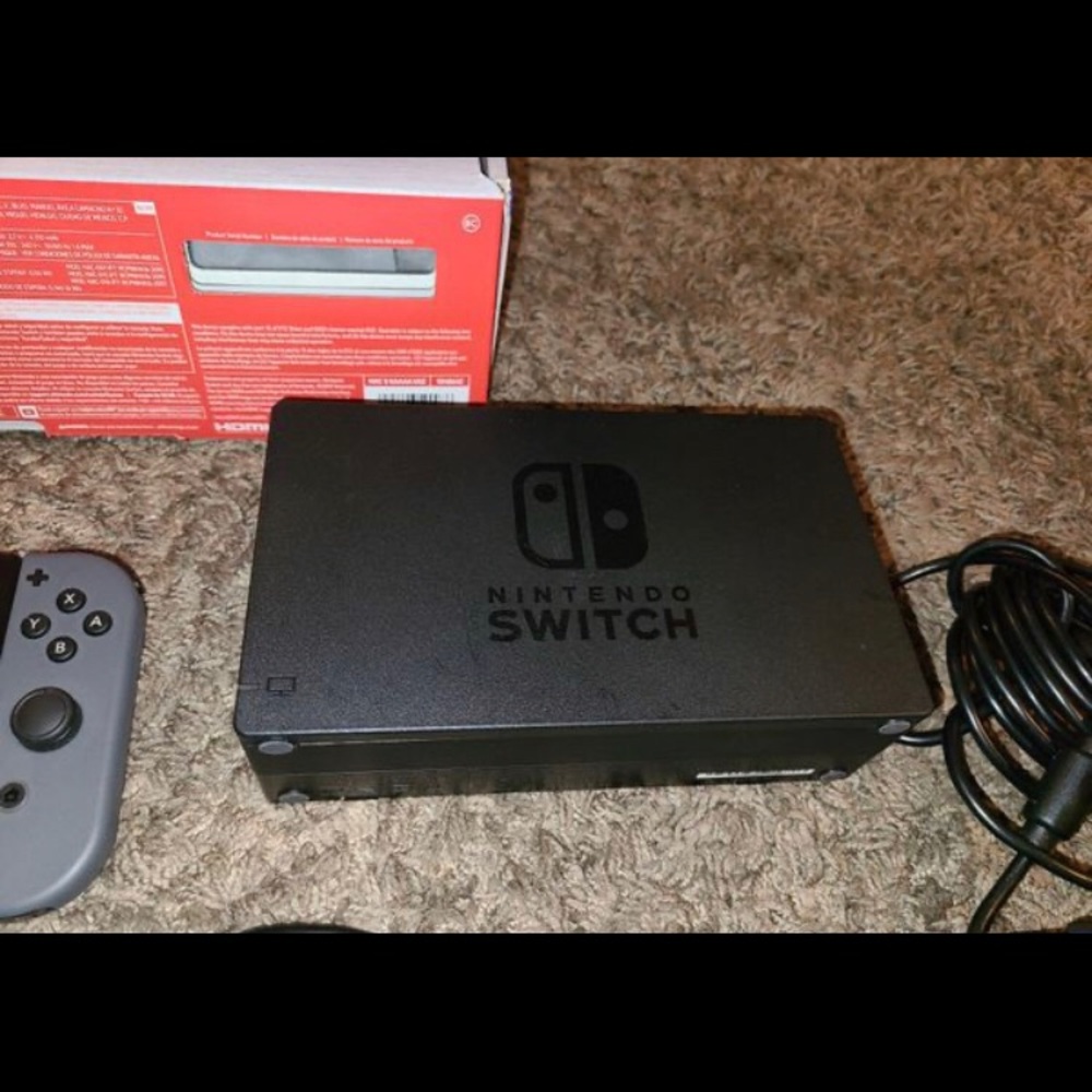 Nintendo switch - Picture 4 of 5